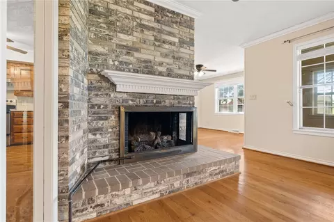 Living - 7288 Hwy 62, Harrison, AR 72601 photo 4 of 6