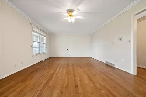 Living - 7288 Hwy 62, Harrison, AR 72601 photo 3 of 6
