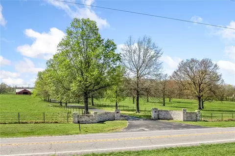 Exterior - 7288 Hwy 62, Harrison, AR 72601 photo 6 of 10