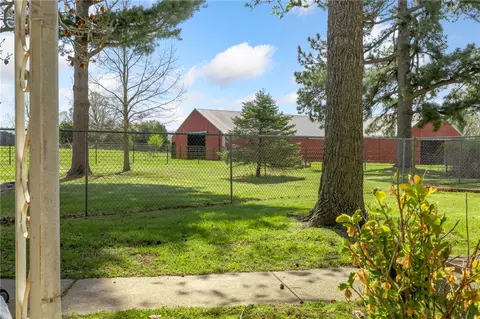 Exterior - 7288 Hwy 62, Harrison, AR 72601 photo 4 of 10