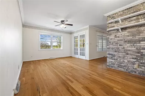 Living - 7288 Hwy 62, Harrison, AR 72601 photo 6 of 6