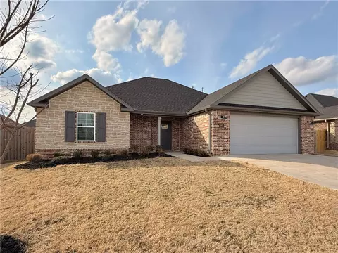 941 Madden St, Springdale, AR 72762