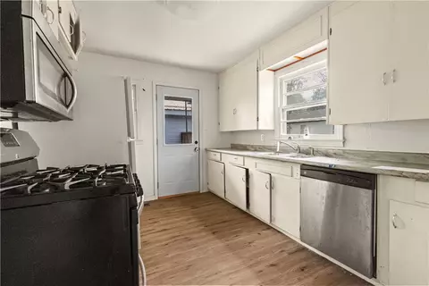Kitchen - 808 Beverly, Harrison, AR 72601 photo 1 of 2