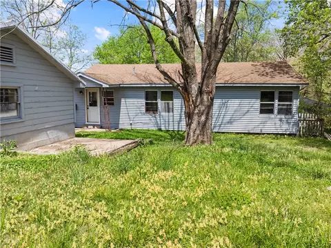 Exterior - 808 Beverly, Harrison, AR 72601 photo 4 of 5