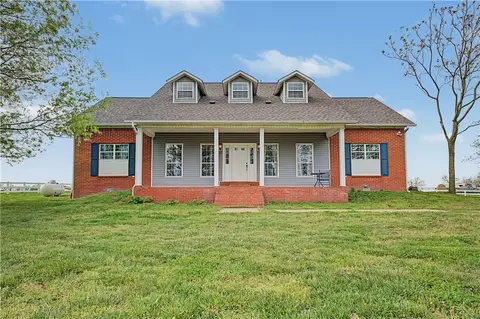 20703 Safari Rd, Gentry, AR 72734