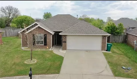 2903 S D St, Rogers, AR 72758