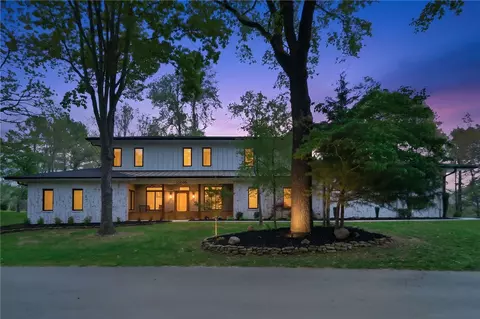 10036 Sun Ridge Cir, Rogers, AR 72756