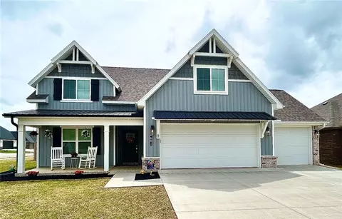 601 Phyllis Farm Rd, Prairie Grove, AR 72753