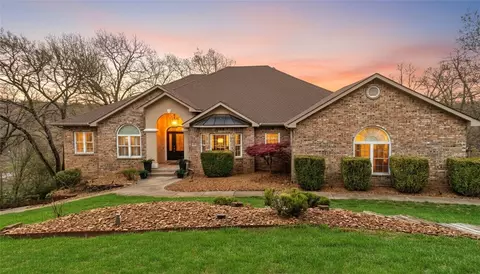 40 Chelmsworth Dr, Bella Vista, AR 72715