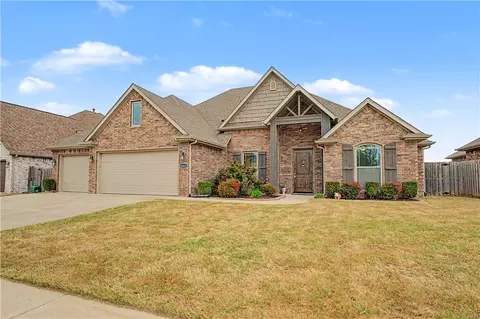 4442 W Oldham Dr, Fayetteville, AR 72704