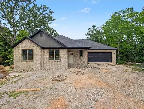 15 Salen Ln, Bella Vista, AR 72715