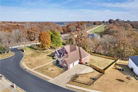 21830 Friendship View Dr, Springdale, AR 72764