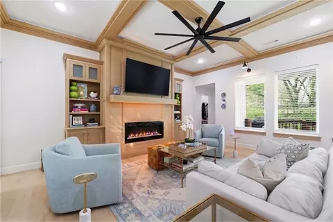 304 SW Gunison Cv, Bentonville, AR 72712