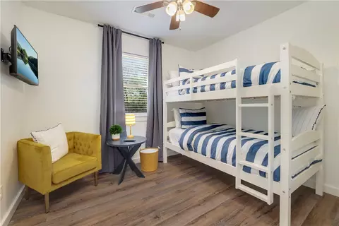 Bedroom - 18659 Eagle Bend Rd, Springdale, AR 72764 photo 4 of 7