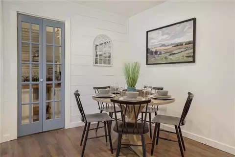 Dining - 18659 Eagle Bend Rd, Springdale, AR 72764 photo 1 of 1