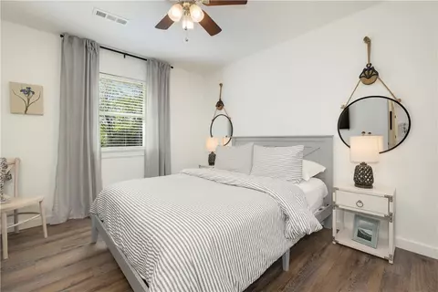Bedroom - 18659 Eagle Bend Rd, Springdale, AR 72764 photo 6 of 7