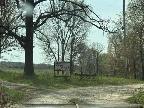 245 Hay Meadow Ln, Yellville, AR 72687