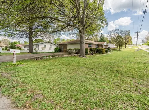 800 College Ave, Berryville, AR 72616