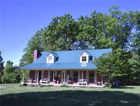 348 Gravy Rd, Saint Joe, AR 72675