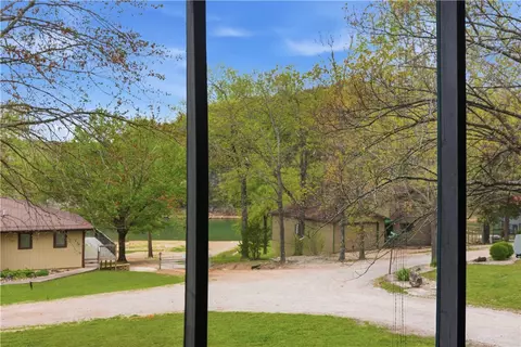 Exterior - 29116 Nottinghill Dr, Shell Knob, MO 65747 photo 3 of 4