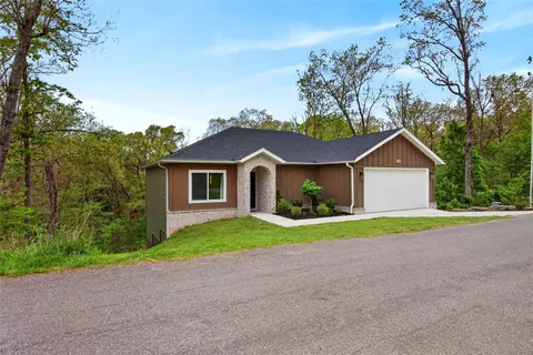 14 Bradford Dr, Bella Vista, AR 72715