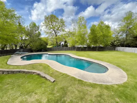 Exterior - 3028 Willow Bend Cir, Springdale, AR 72762 photo 9 of 12