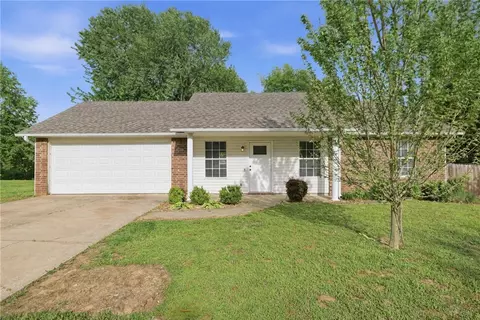 228 Samuel Pl, Farmington, AR 72730