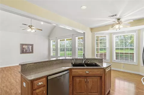 Kitchen - 3473 Grapevine Dr, Springdale, AR 72762 photo 2 of 3