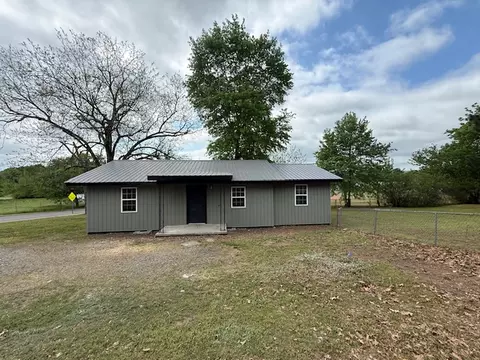 1160 Wood St, Paris, AR 72855