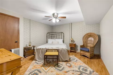 Bedroom - 8283 Ar-43 Hwy, Compton, AR 72624 photo 7 of 7