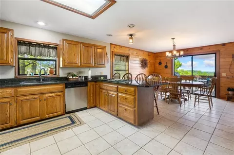 Kitchen - 8283 Ar-43 Hwy, Compton, AR 72624 photo 2 of 3