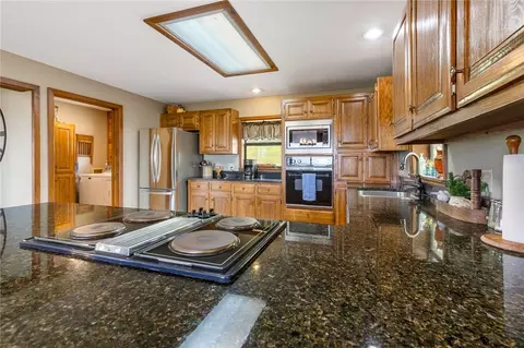 Kitchen - 8283 Ar-43 Hwy, Compton, AR 72624 photo 3 of 3