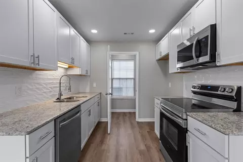 1009 Flynt St, Siloam Springs, AR 72761