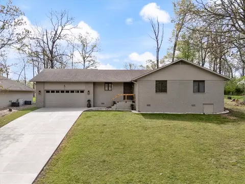5 Rockhill Ln, Bella Vista, AR 72715