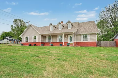 4001 Clark Ave, Springdale, AR 72762