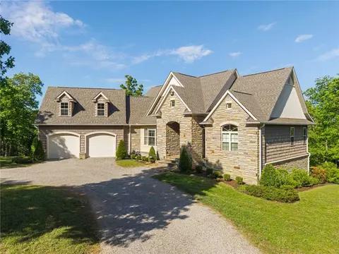 1011 E Uniontown St, Van Buren, AR 72956