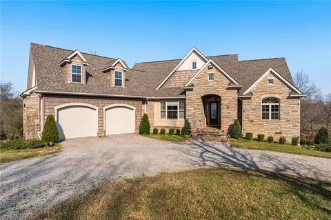 1011 E Uniontown St, Van Buren, AR 72956