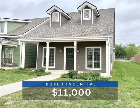 823 NE Heights Ln, Bentonville, AR 72712