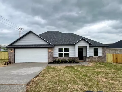 291 Tonya Loop, Huntsville, AR 72740