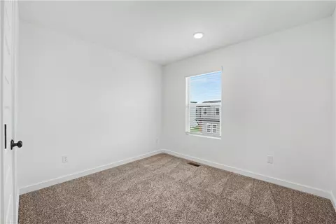 Bedroom - 521 Solar St, Centerton, AR 72713 photo 6 of 7