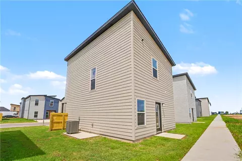 Exterior - 521 Solar St, Centerton, AR 72713 photo 3 of 3