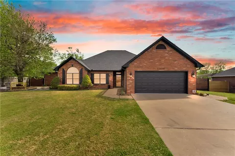 22849 Lawlis Rd, Siloam Springs, AR 72761