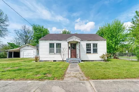 720 Kansas St, Springdale, AR 72764