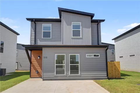 510 Solar St, Bentonville, AR 72713