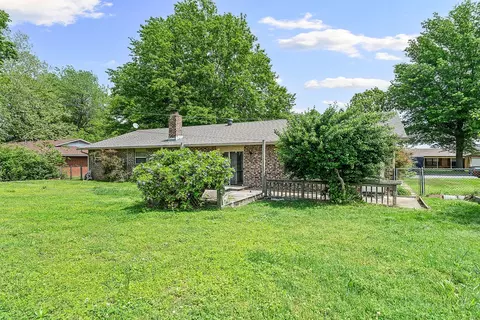 Exterior - 2106 Sandy, Springdale, AR 72762 photo 9 of 12
