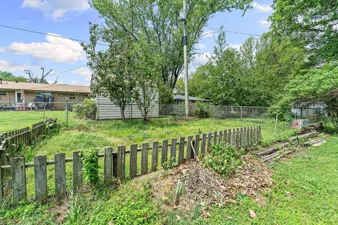 Exterior - 2106 Sandy, Springdale, AR 72762 photo 11 of 12