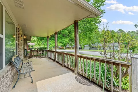 Exterior - 2106 Sandy, Springdale, AR 72762 photo 5 of 12