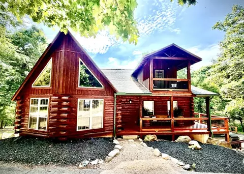 369 Lake Forest Dr, Eureka Springs, AR 72631