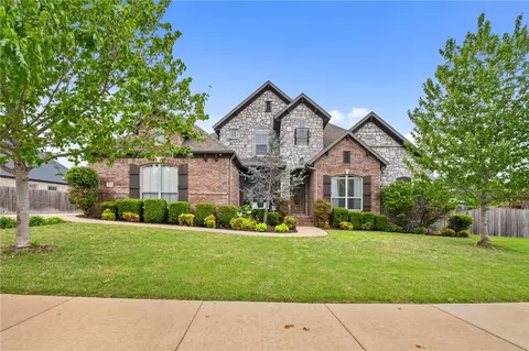 1510 Glastonbury Dr, Centerton, AR 72719