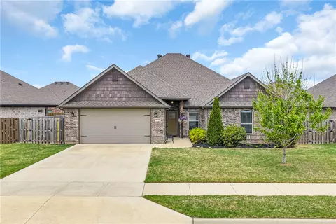 6202 S 62nd St, Rogers, AR 72758